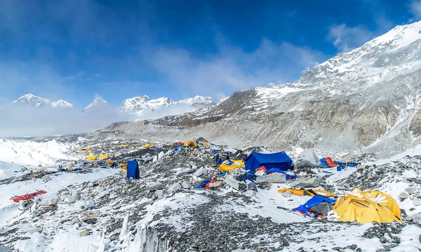 Der var kun 250 meter til toppen af Mount Everest, da den danske bjergbestiger Rasmus Kragh i 2017 måtte vende om, fordi vejret var for dårligt.