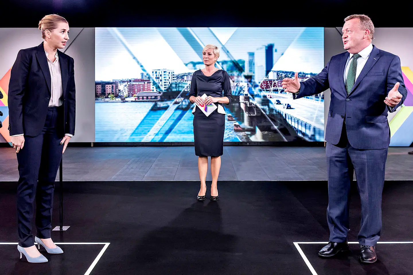 Statsminister Lars Løkke Rasmussen og Mette Frederiksen mødtes søndag i en TV-duel i forbindelse med valgfolkemøde hos TV 2.