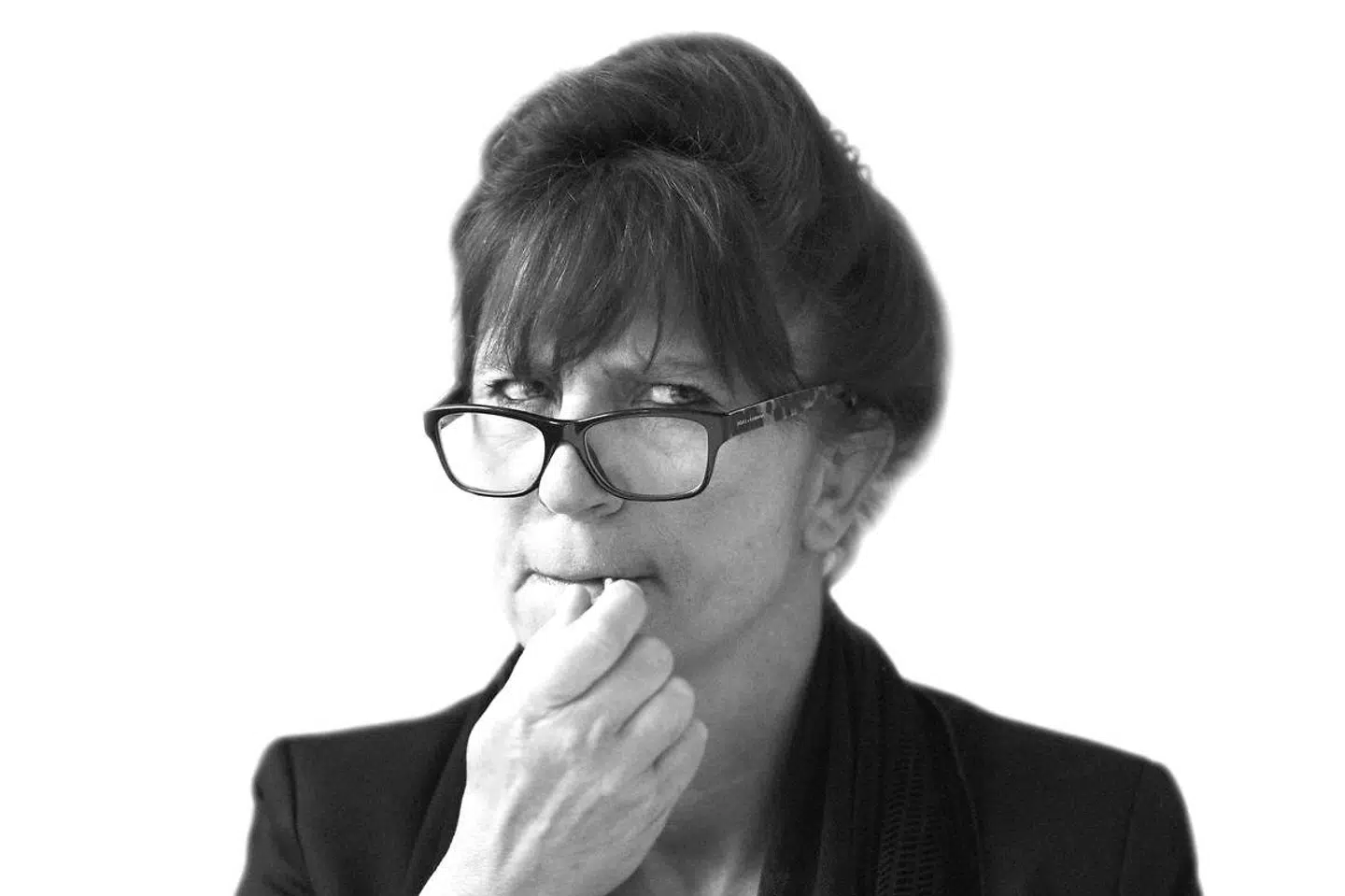 »Senest er også ordet psykopat dukket op, efter at det er kommet frem, at et folketingsmedlem oplevede psykopatiske træk i forbindelse med en stalkingsag, som omhandlede Mørkets Herre og samtlige hans alter egoer,« skriver Susanne Staun.