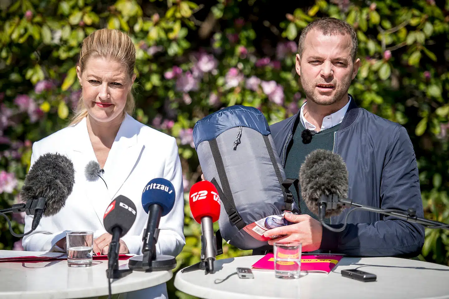 »Derfor er det reelle valg, om det skal være Radikale Venstre eller Dansk Folkeparti, der bringer den næste regering til magten,« skriver Sofie Carsten Nielsen, som her ses med Morten Østergaard.