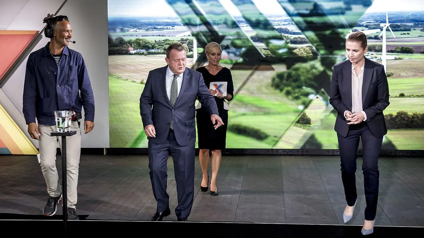 Statsminister Lars Løkke Rasmussen (V) og Mette Frederiksen (S) er i duel under Valgfolkemøde hos TV 2 på Kvægtorvet i Odense, søndag den 19. maj 2019. Klima fyldte meget, men eksperter efterlyser svar på, hvordan vindmøller skal integreres i det danske energisystem. (Foto: Mads Claus Rasmussen/Ritzau Scanpix)