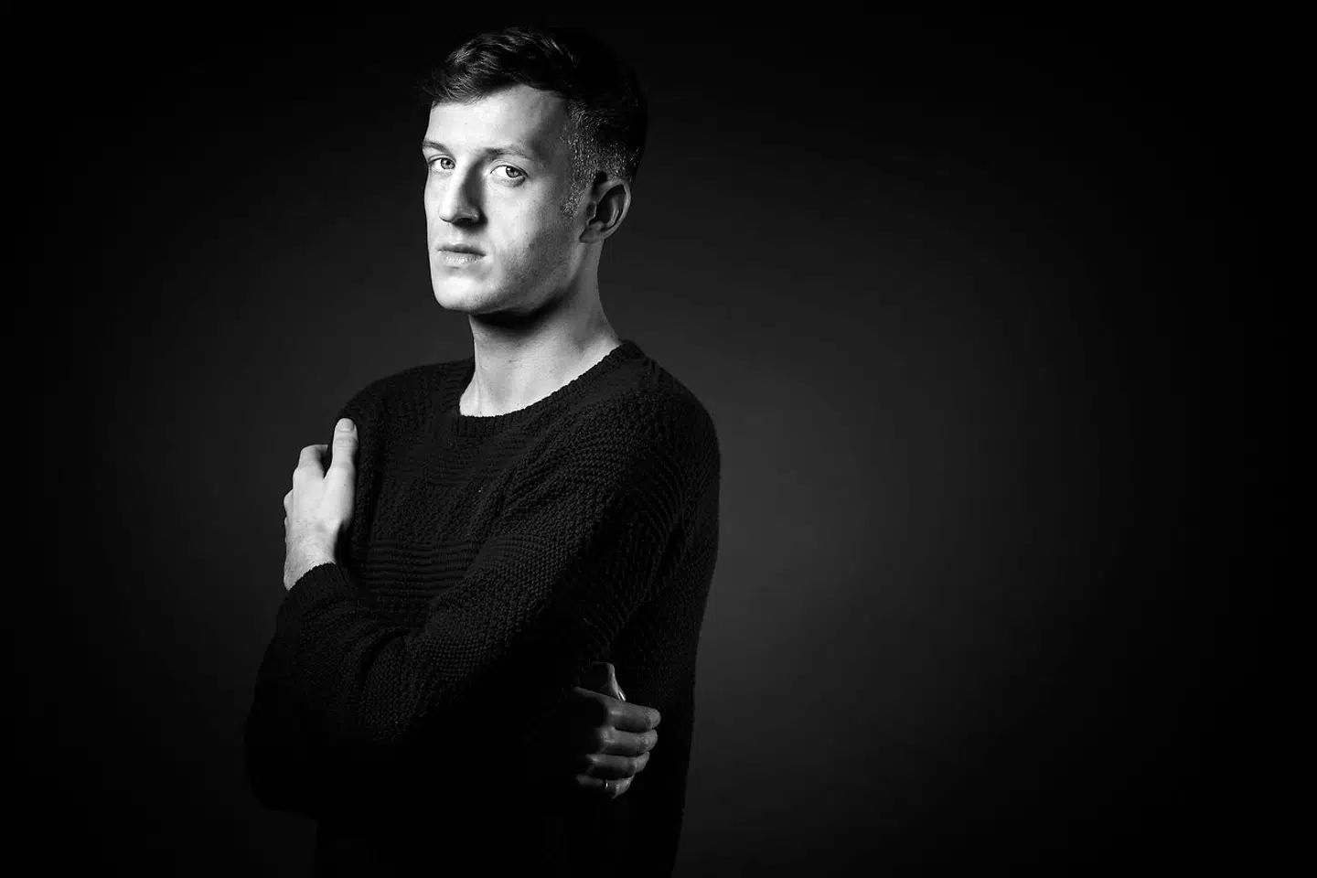 Hverken som selvstændigt teoretiserende værk og samfundskritik eller som selvbiografisk undersøgelse overbeviser Édouard Louis' »Hvem slog min far ihjel?«.