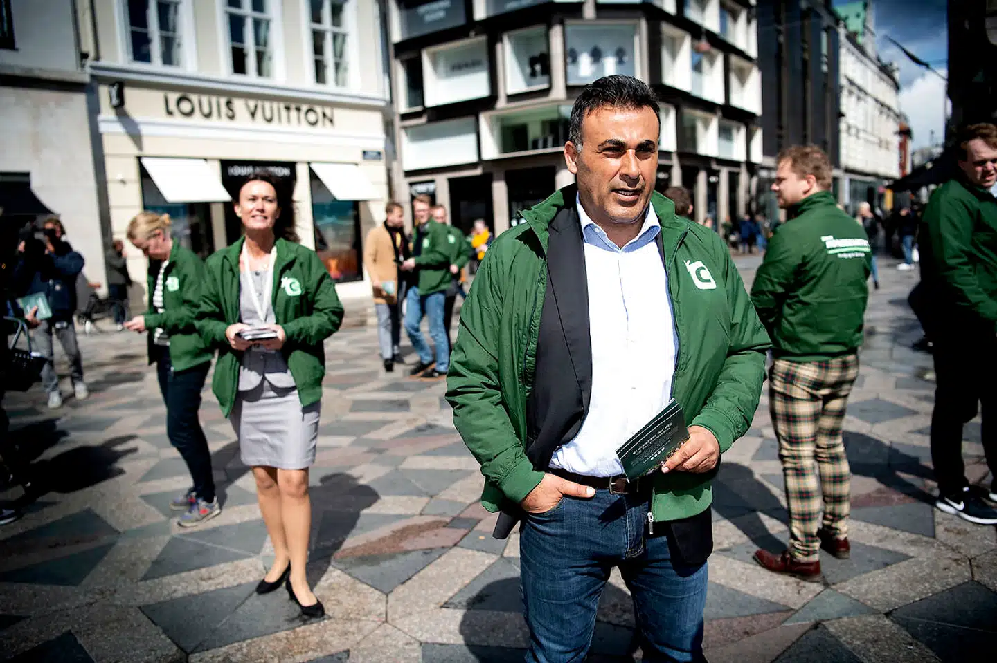 ARKIVFOTO: Søren Pape og Naser Khader og de konservative politikere møder vælgerne og skyder valgkampen i gang på Højbro Plads i København.