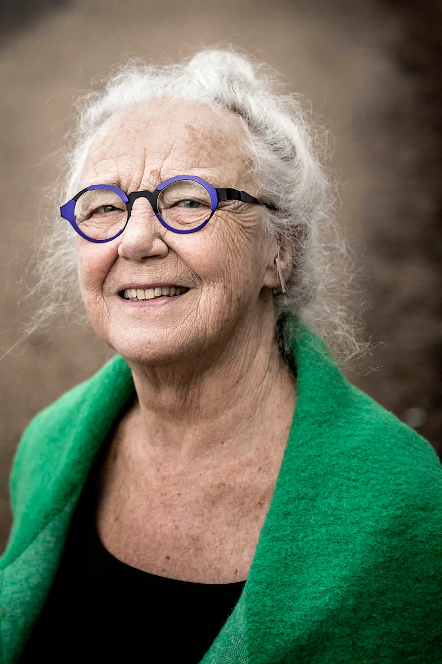 »Hvis vi skal løse klimaproblemerne, kommer det til at koste. Og så kunne vi måske godt spare lidt på jagerfly og kampvogne,« siger Jytte Hilden.