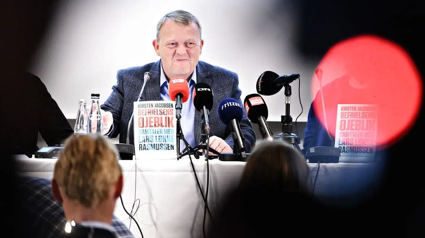 »Hvis jeg bliver afhængig af den yderste højrefløj efter et valg, vil jeg hellere afsøge et samarbejde hen over midten,« sagde statsminister Lars Løkke Rasmussen (V) under torsdagens pressemøde om sin nye bog.