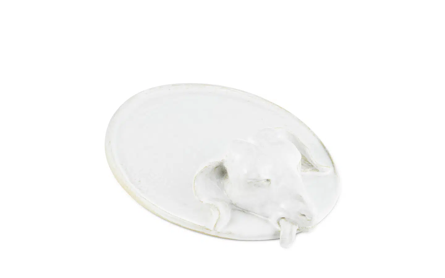 Et fårehoved på fad. Udviklet af Jørgen Haugen Sørensen til Normann Copenhagen.