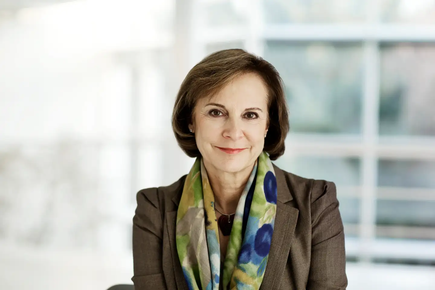 Den 63-årige franskmand Dominique Reiniche er bestyrelsesformand for Chr. Hansen og den første kvinde til nogensinde at sætte sig i formandsstolen for et af de største børsnoterede selskaber, de såkaldte large cap-selskaber, som også tæller C25.