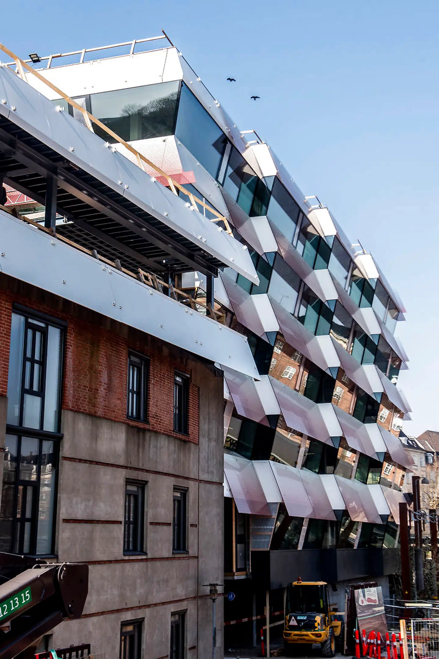 »Grimmeste bygning i København. Riv den ned!« Sådan lød en af kommentarerne fra læserne, da man nominerede Østerport II til afstemningen.