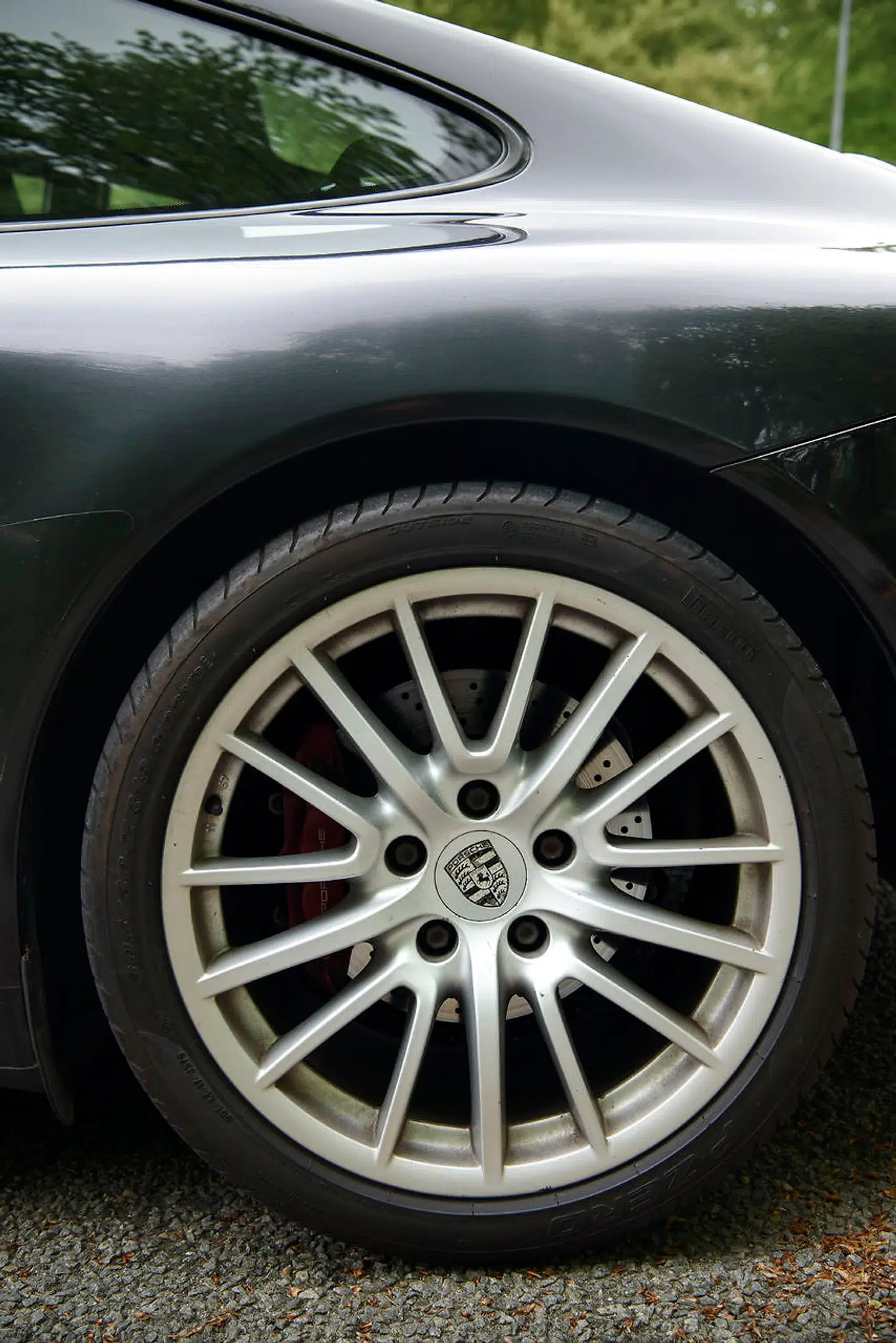 Jan Gerdes har både haft firehjulstrukne og baghjulstrukne Porsche 911-modeller, og selvom de firehjulstrukne har imponeret, foretrækker han de baghjulstruknes køreegenskaber.