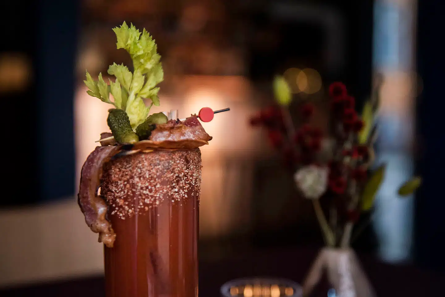 »Deco Bloody Mary« er, udover at være en spændende fortolkning af den klassiske Bloody Mary, også en regulær lille forret.