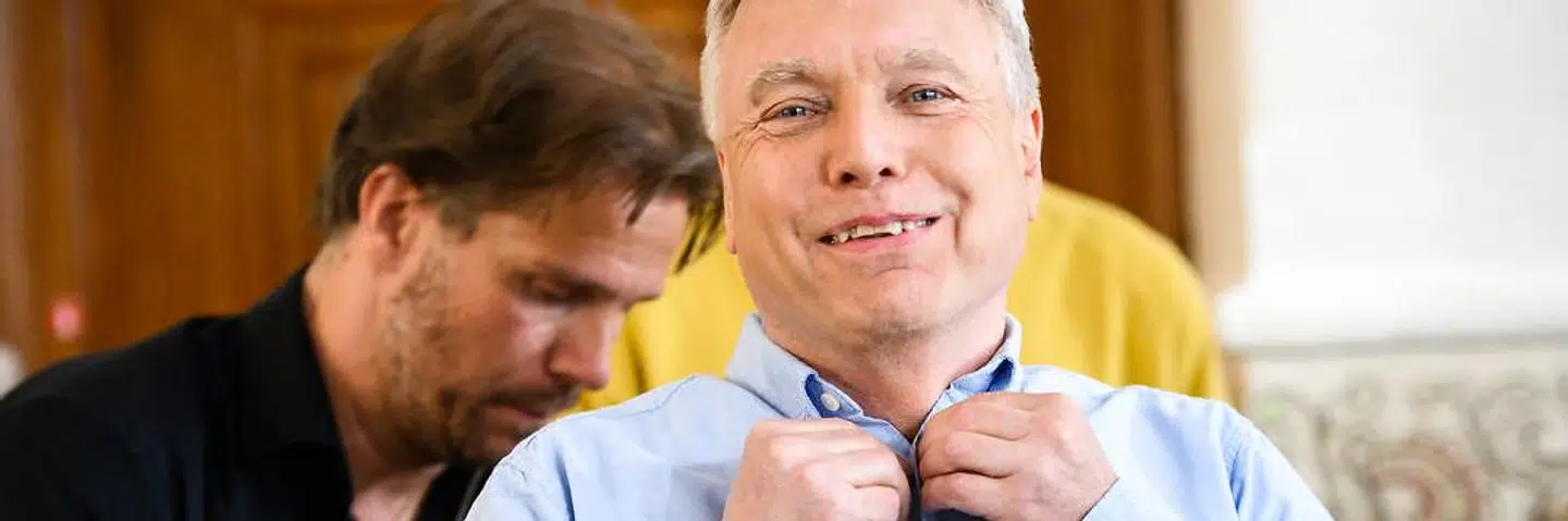 Alternativets Uffe Elbæk gør klar til valgkampens første partilederrunde på DR på Christiansborg, tirsdag den 7. maj 2019.