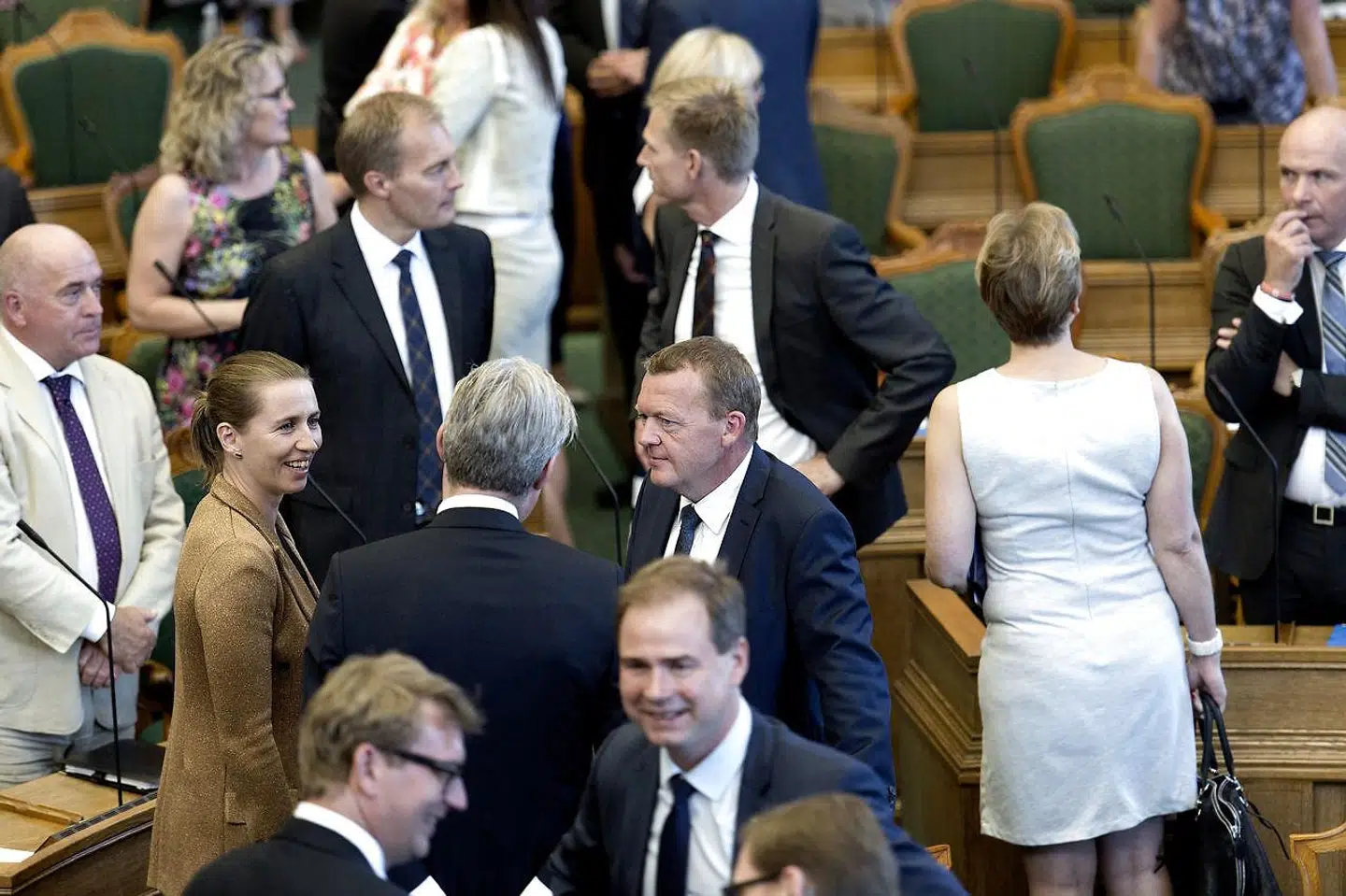 »En lempelig udlændingepolitik vil koste velfærd helt tæt på borgerne, og det vil udfordre integrationen og sammenhængskraften i vores lokalsamfund,« skriver seks Venstre-borgmestre i kronikken.