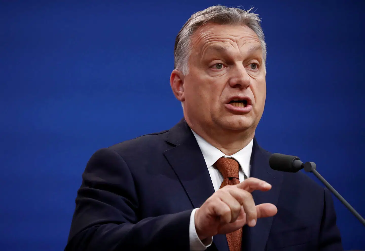 Ungarns premierminister, Viktor Orbán, benyttede mandag en pressekonference til at sende et klart signal om, at hans partis lange medlemskab af den konservative gruppe (EPP) er ved at være forbi. Orbán kan ikke støtte den fælles spidskandidat, tyskeren Manfred Weber (CSU).