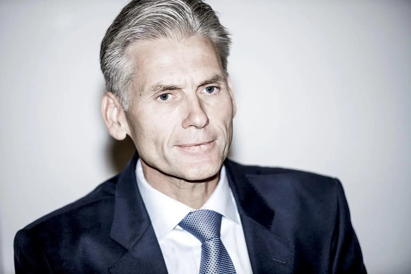 Thomas Borgen, tidligere topchef i Danske Bank, har fået ransaget sit hjem af politiet og er blevet sigtet i sagen om hvidvask i bankens estiske filial.