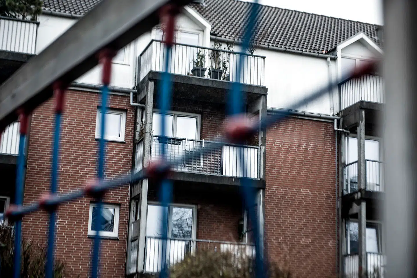 De tre drab fandt sted i dette boligkompleks på Vangehusvej i København.