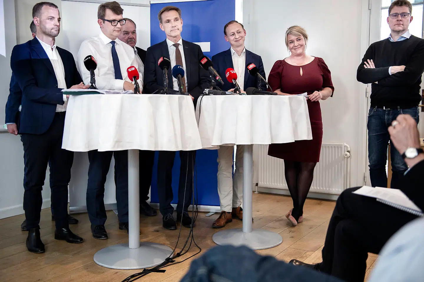 »Det er en ret til seniorførtidspensionen, der gælder for alle, som har mindre end 15 timers arbejdsevne i behold og mindre end seks år til folkepensionsalderen. Det skal selvfølgelig vurderes, og det erkender jeg blankt. Der er en vurdering,« siger politisk leder i Radikale Venstre, Morten Østergaard.