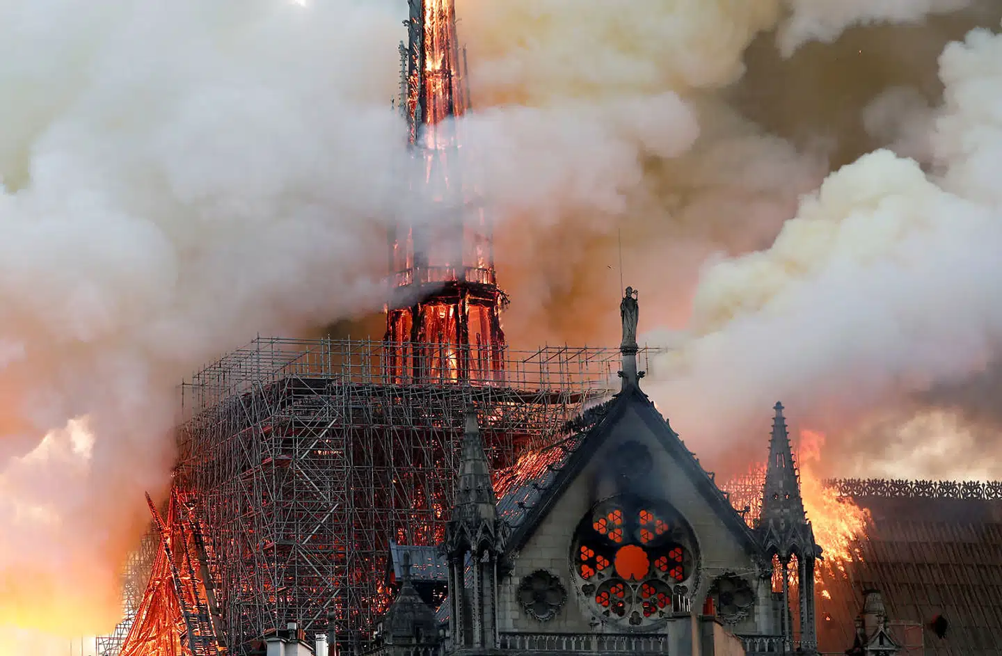 Jeg har kæmpet for at forene venstrefløjens afvisning af den vestlige civilisation med den udbredte sorg over skaderne på Notre Dame, skriver Niall Ferguson.