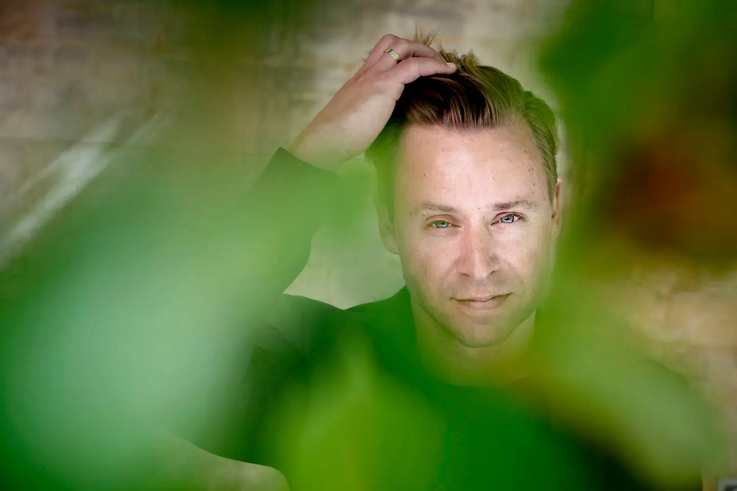 Andreas Gylling Æbelø, direktør for AIDS-Fondet mener, at mådehold er en overvurderet dyd: »Mådehold kan i sin værste udgave få den konsekvens, at man aldrig rigtig slår armene ud og overgiver sig til livet og skønheden.«