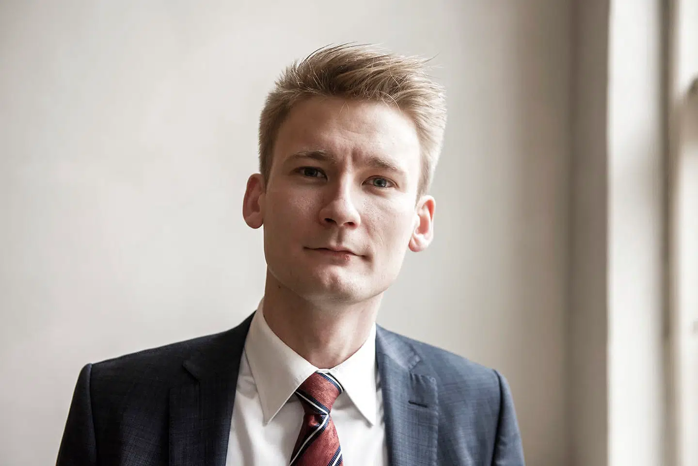 Ifølge Anne Mette Vestergaard, der er chef for Europa-Parlamentets ingformationskontor i Danmark, har parlamenet som noget nyt sigtet efter følelserne i en ny kampagnevideo, for at få folk til at stemme til valget. Men Peter Kofod Poulsen fra Dansk Folkeparti mener ikke, at taktikken med at ramme folk følelser er noget nyt: »Jeg husker ikke hvornår EU-systemet sidst har forsøgt at tale til min hjerne. For at være helt ærlig, kan jeg ikke på stående fod nævne et eneste eksempel her for nyligt, i forhold til kampagner. Men jeg synes bare, at det her er et useriøst forsøg.«