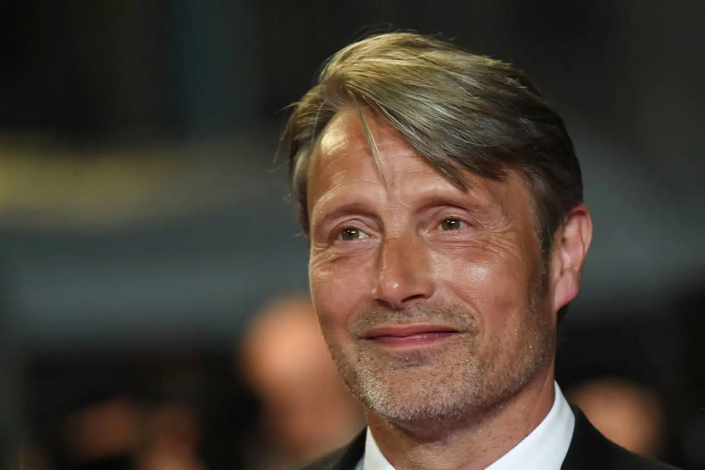 »Ja, klimaet forandrer sig. Men i hvilket omfang er vi en del af det, og i hvilket omfang er vi ikke,« spørger Mads Mikkelsen i et interview med The Guardian. Her er skuespilleren fotograferet på Cannes Festivalen i fjor.