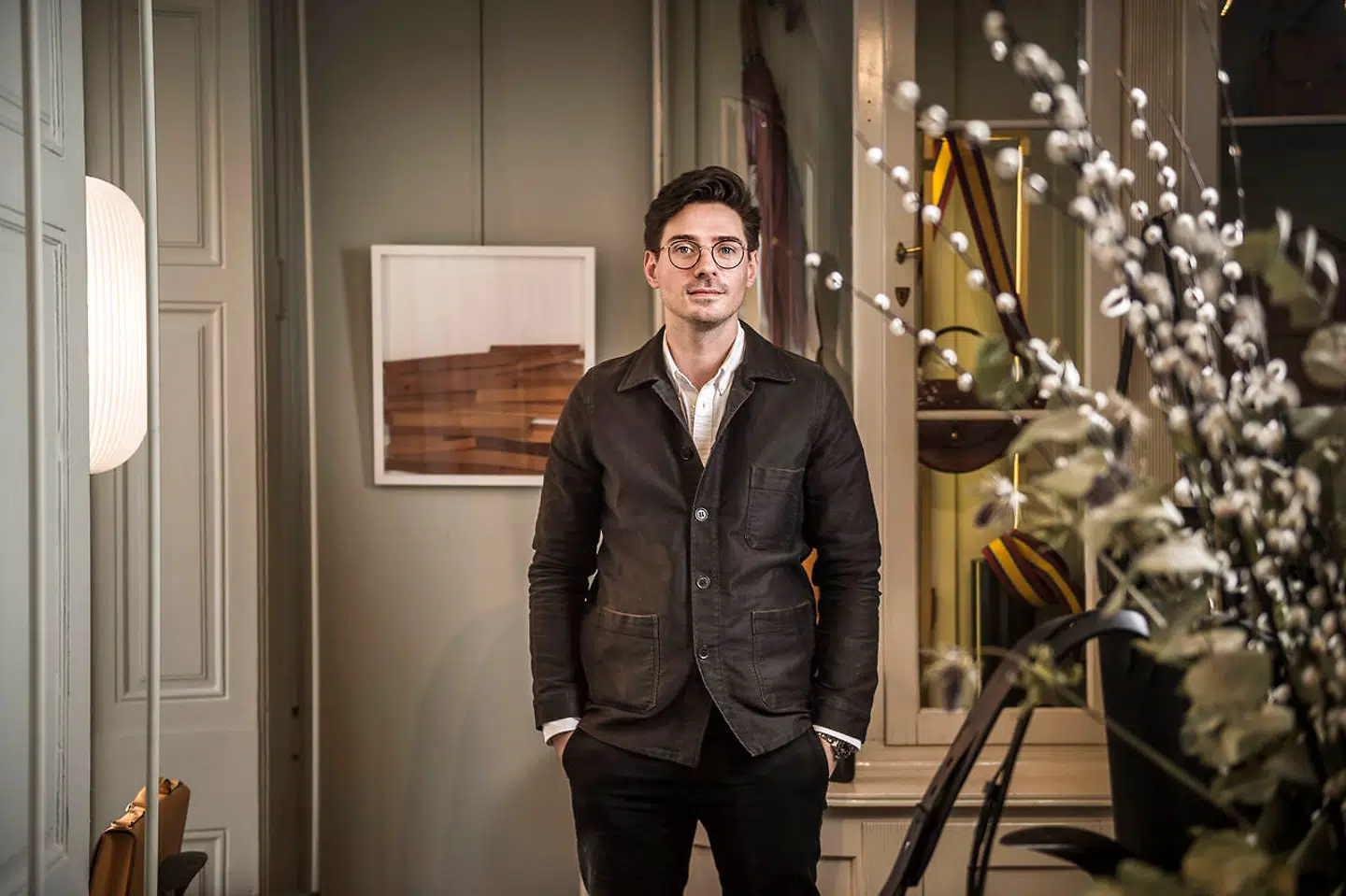 Jeppe Dencker Petersen, autodidakt saddelmager. Han har købt sig ind i den flere hundrede år gamle sadelmagervirksomhed Dahlman1807 i København og så er han et Talent 100.