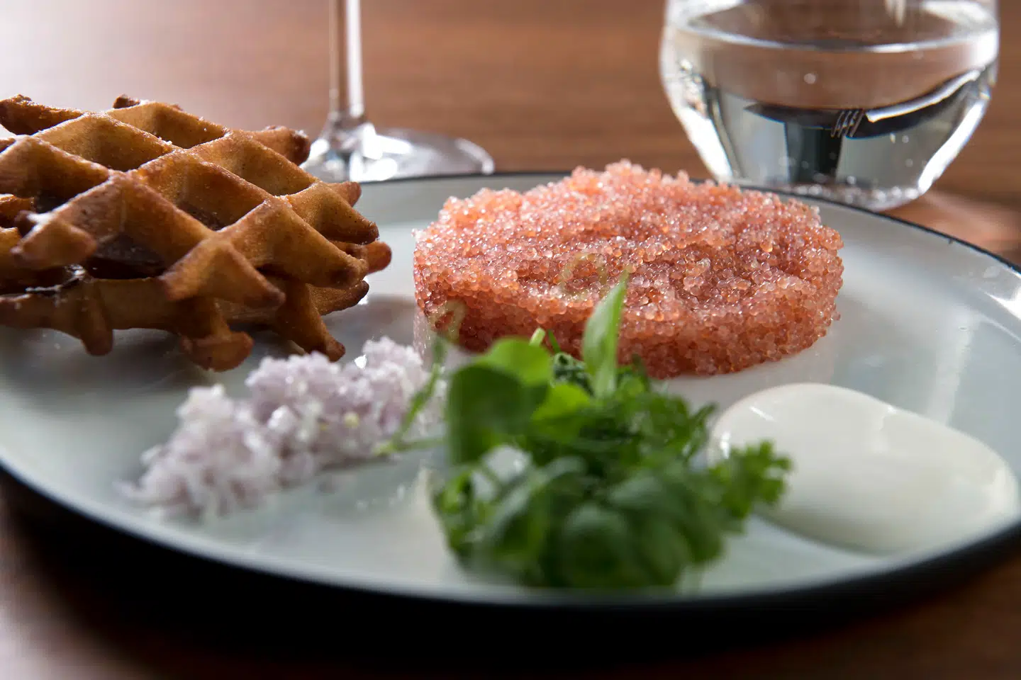 Stenbidderrogn med vaffel.