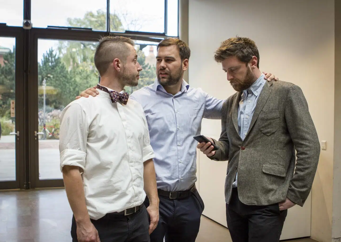 Green Innovation Group, stiftet af de tre iværksættere (fra venstre mod højre) Martin Petersen, Joachim Almdal og Frederik van Deurs, vil med BIFROST gøre det nemmere for virksomheder og offentlige myndigheder at blive matchet med bæredygtige projekter.