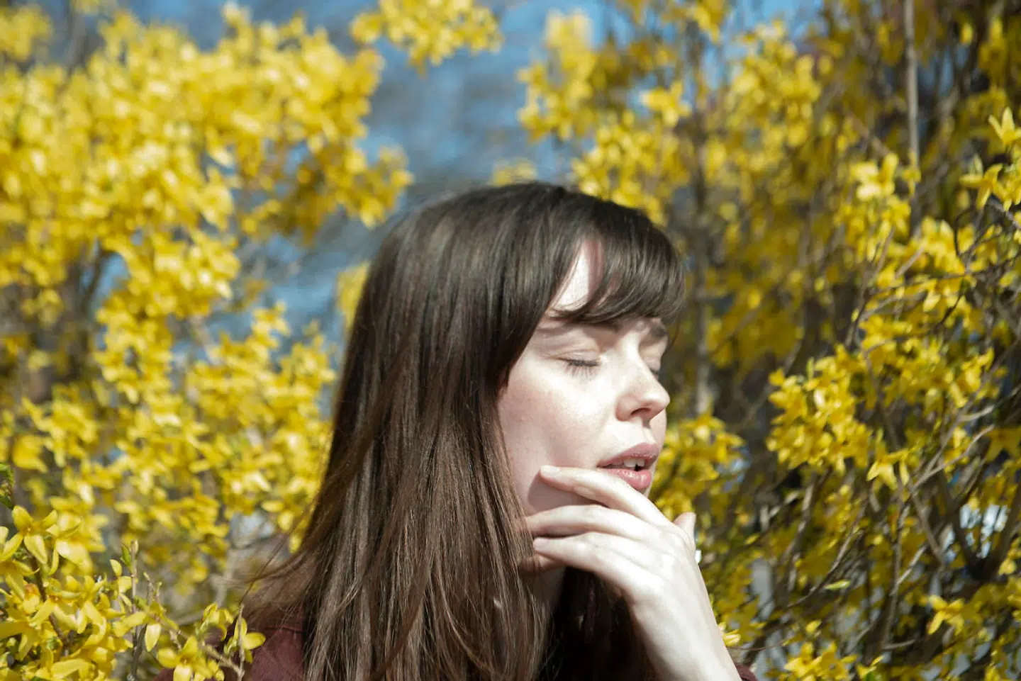 »Hvis ikke min generation er repræsenteret blandt publikum, svarer det til en tom sal,« siger teaterinstruktøren Anna Malzer, der har truet med at holde op med at lave teater, hvis ikke andre unge kommer og ser det.