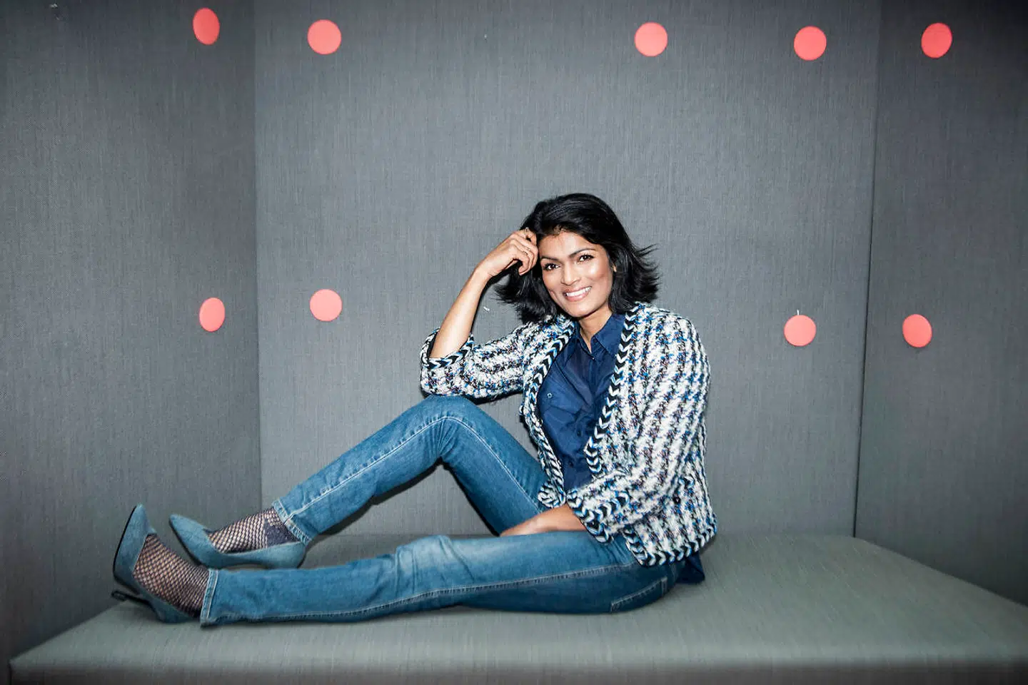 Selvom man ikke skulle tro det med det job, hun har, er Ulla Essendrop meget genert. Derfor holder hun af den fast afgrænsede ramme i TV-studiet, »hvor jeg 100 procent ved, hvad der forventes af mig, og hvordan jeg skal navigere.«