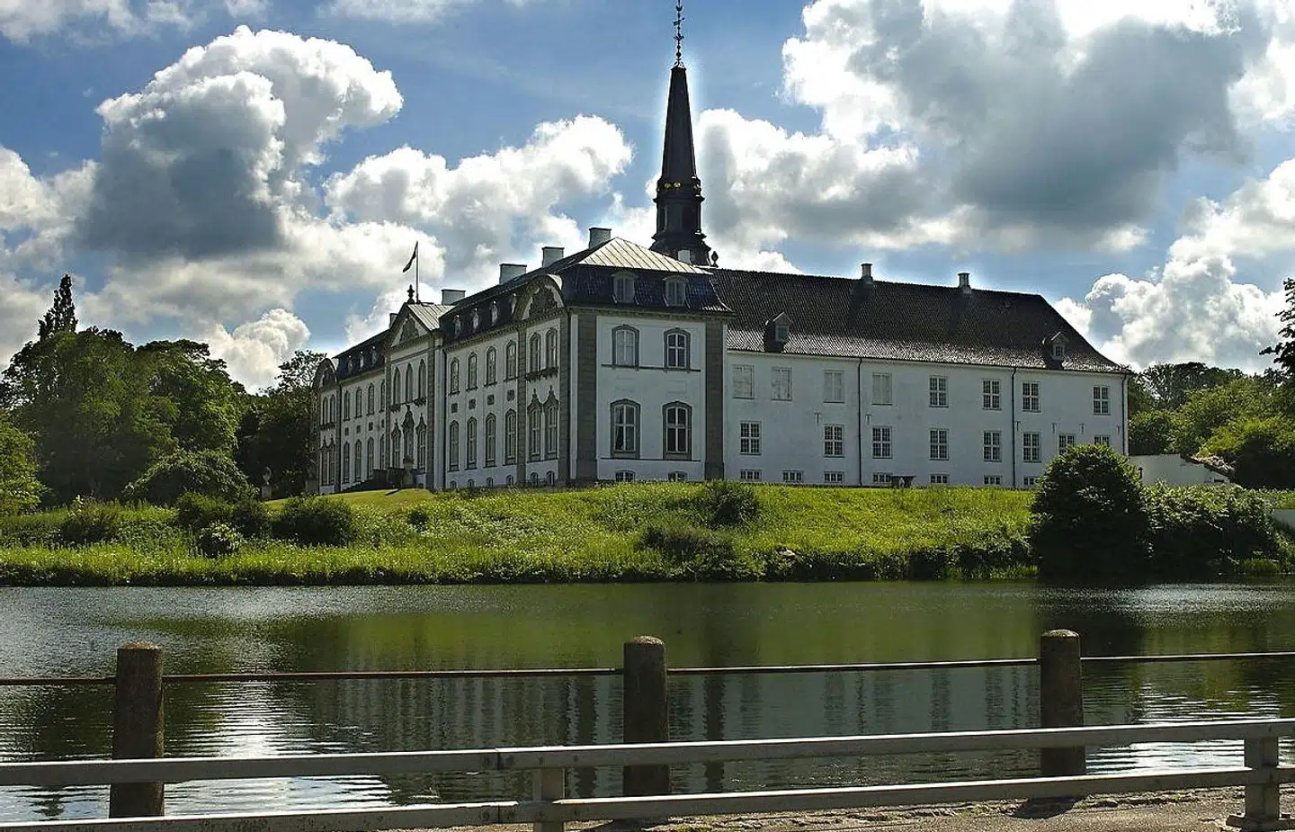Bregentved Gods på Midtsjælland må også gerne trække momsen fra.