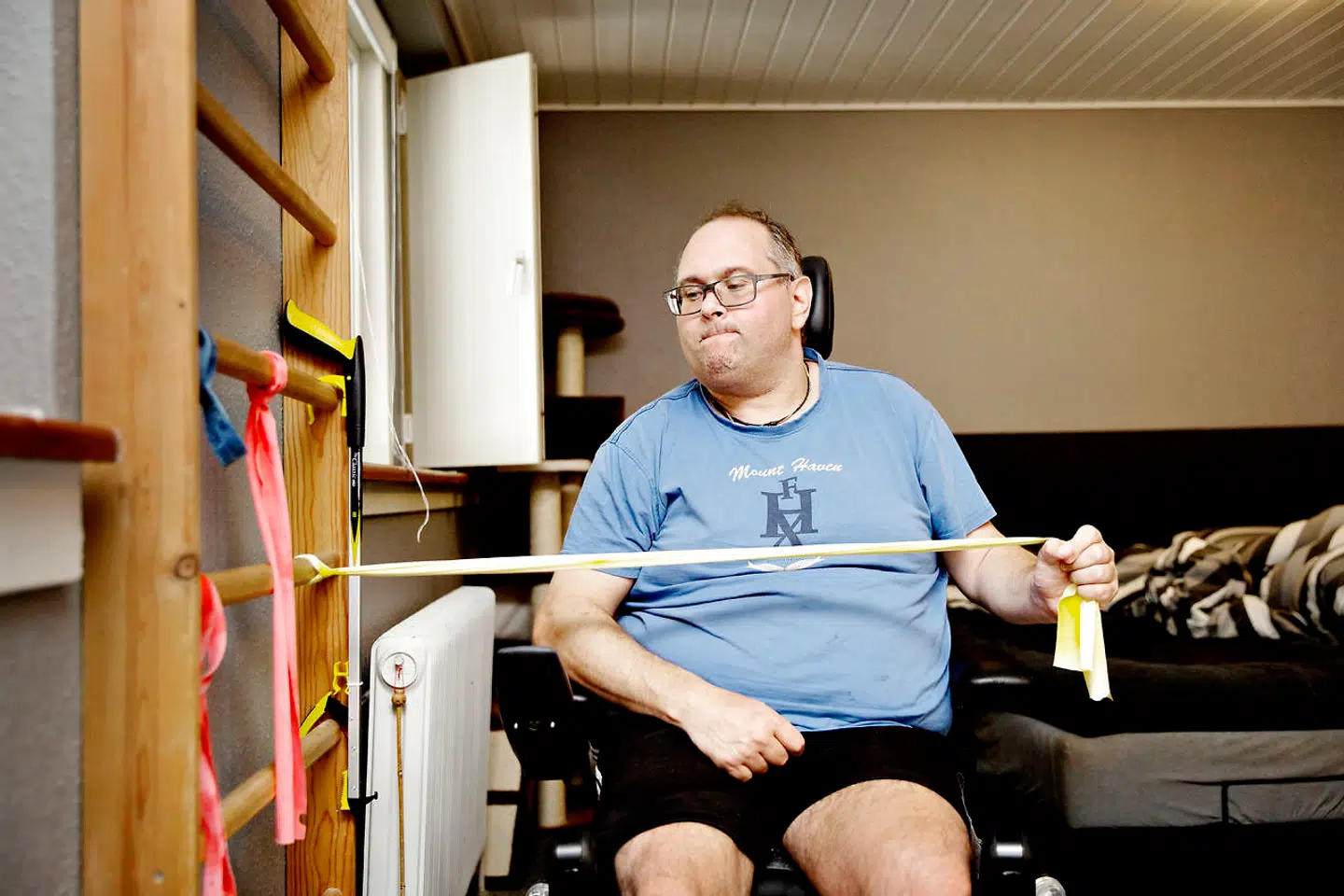 Medicinrådet har kun valgt at anbefale den omkostningstunge medicin Ocrevus – som formentlig kan udsætte sygdommen – til sklerosepatienter under 45 år med en vis invalideringsgrad og sygdomsvarighed. 47-årige Jimmy Poulsen diskvalificeret. Scroller du ned, kan du se listen over, hvilke lægemidler Medicinrådet har sagt ja og nej til i løbet af de seneste godt to år.