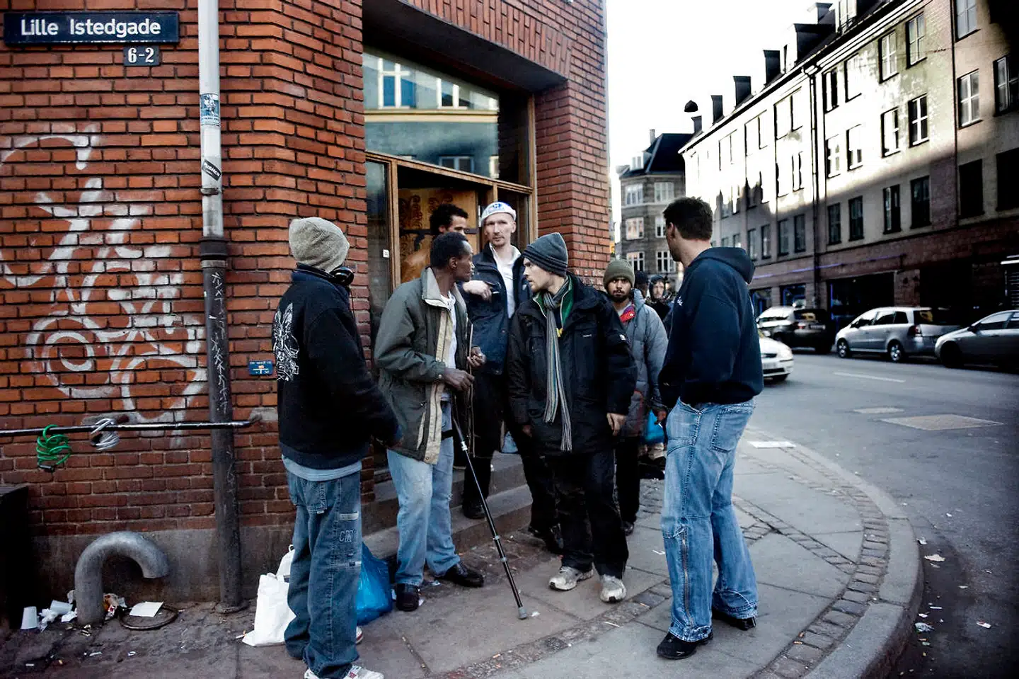 Mændenes Hjem på Istedgade i København er et af de steder, hvor stofmisbrugere samles. Her kan de finde ly for natten og få hjælp og behandling.