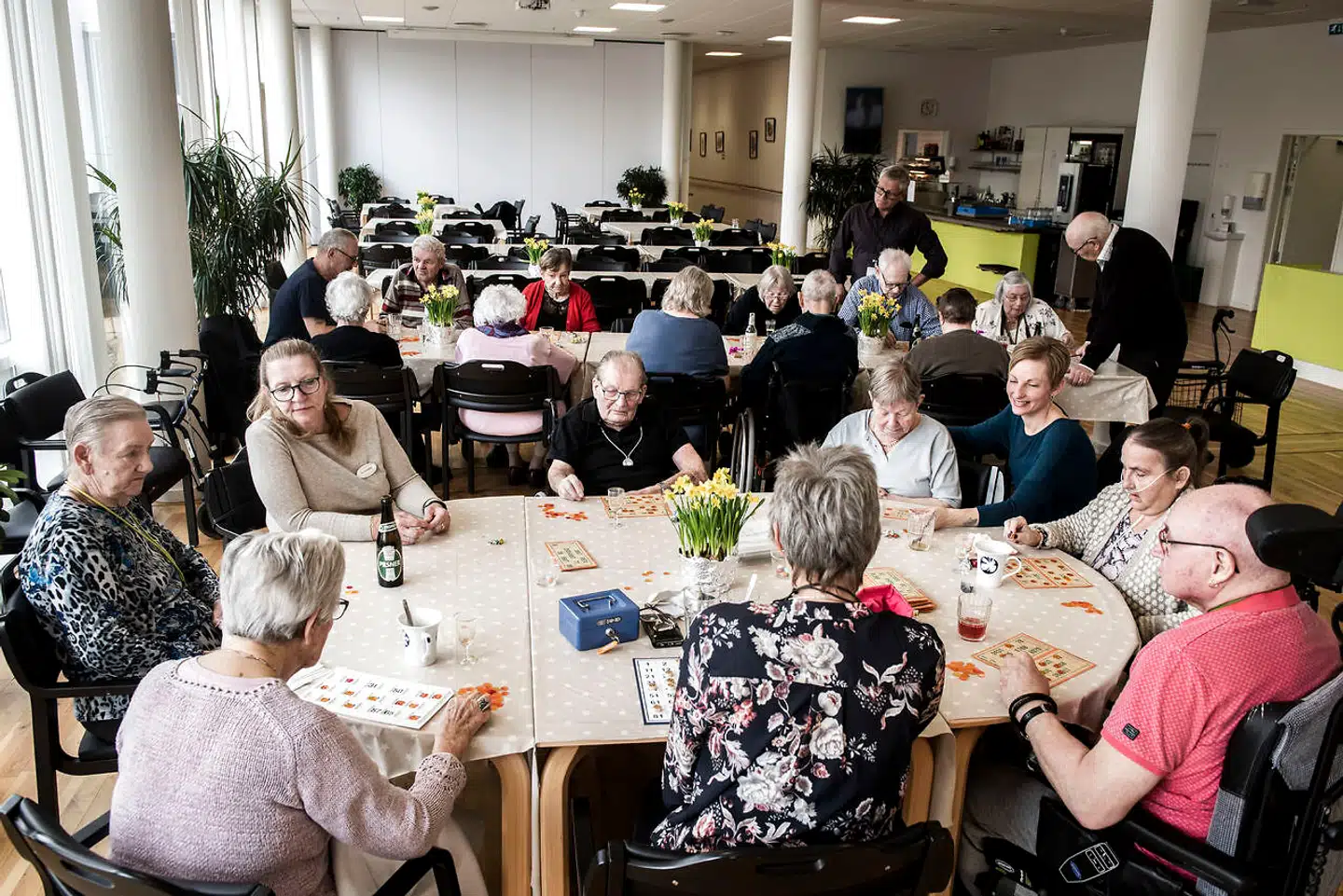 Private selskaber, der driver plejecentre, oplever en generel modvilje fra kommunernes side til at komme ind på markedet. Kommunerne frygter at lade en kerneopgave som plejehjem ryge ud af kommunens hænder. Billedet er fra Langagergård Plejecenter, der ligger i Greve Kommune, og som drives af Forenede Koncern. Her er beboerne generelt tilfredse med hjemmets aktiviteter, muligheder og maden.