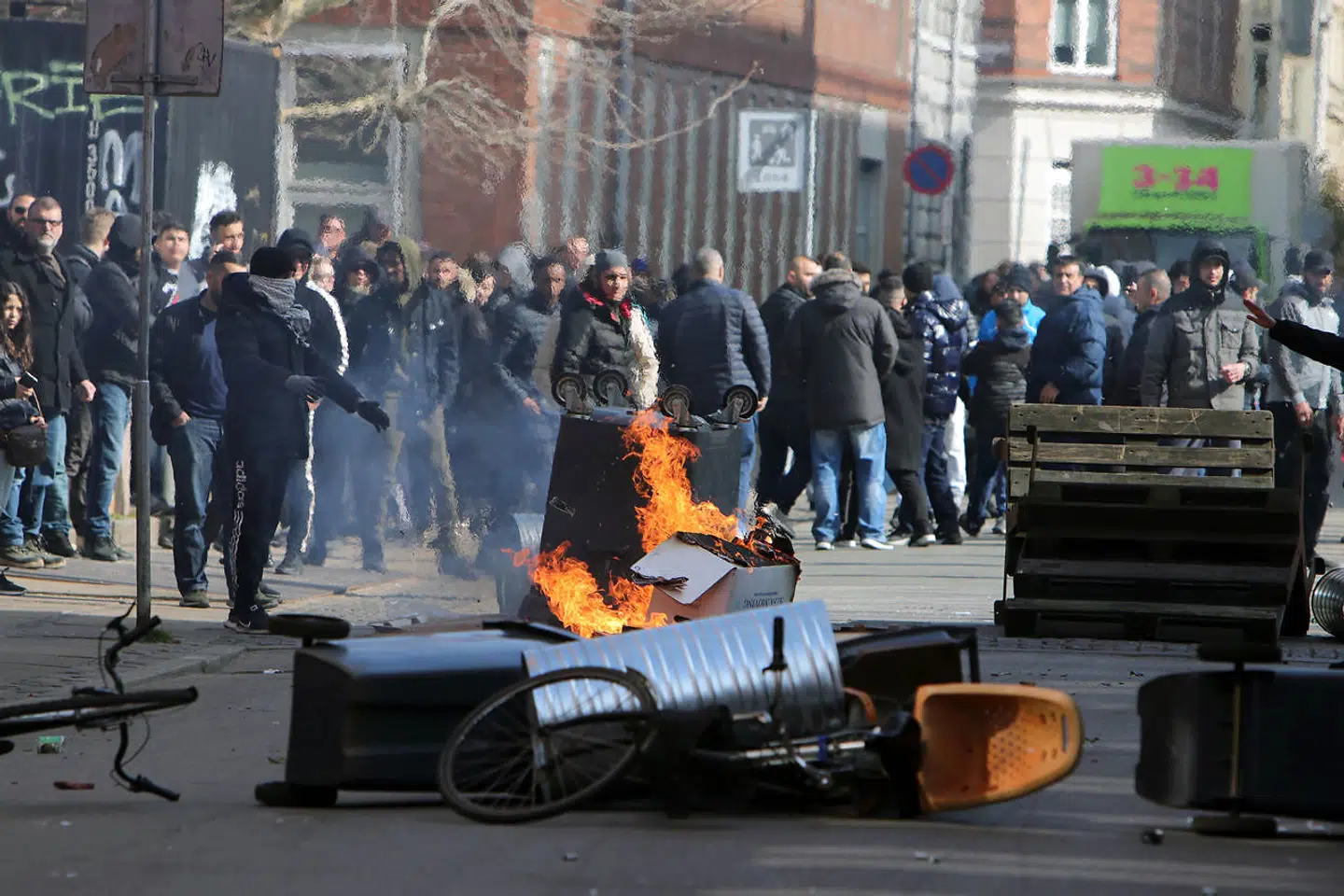 Uroligheder på Nørrebro i København, efter at den kontroversielle partistifter Rasmus Paludan har afholdt demonstration i området søndag den 14. april.
