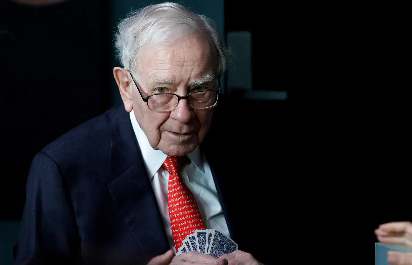 Warren Buffett betragtes som en af USAs rigeste mænd. Hans formue er anslået til 62 milliarder dollar.