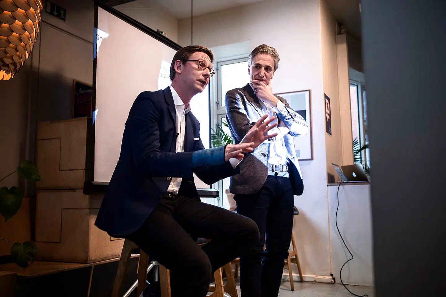 Skatteminister Karsten Lauritzen og Hadi Moussa, nordeuropæisk chef for Airbnb besvarede i fællesskab spørgsmål fra salen.