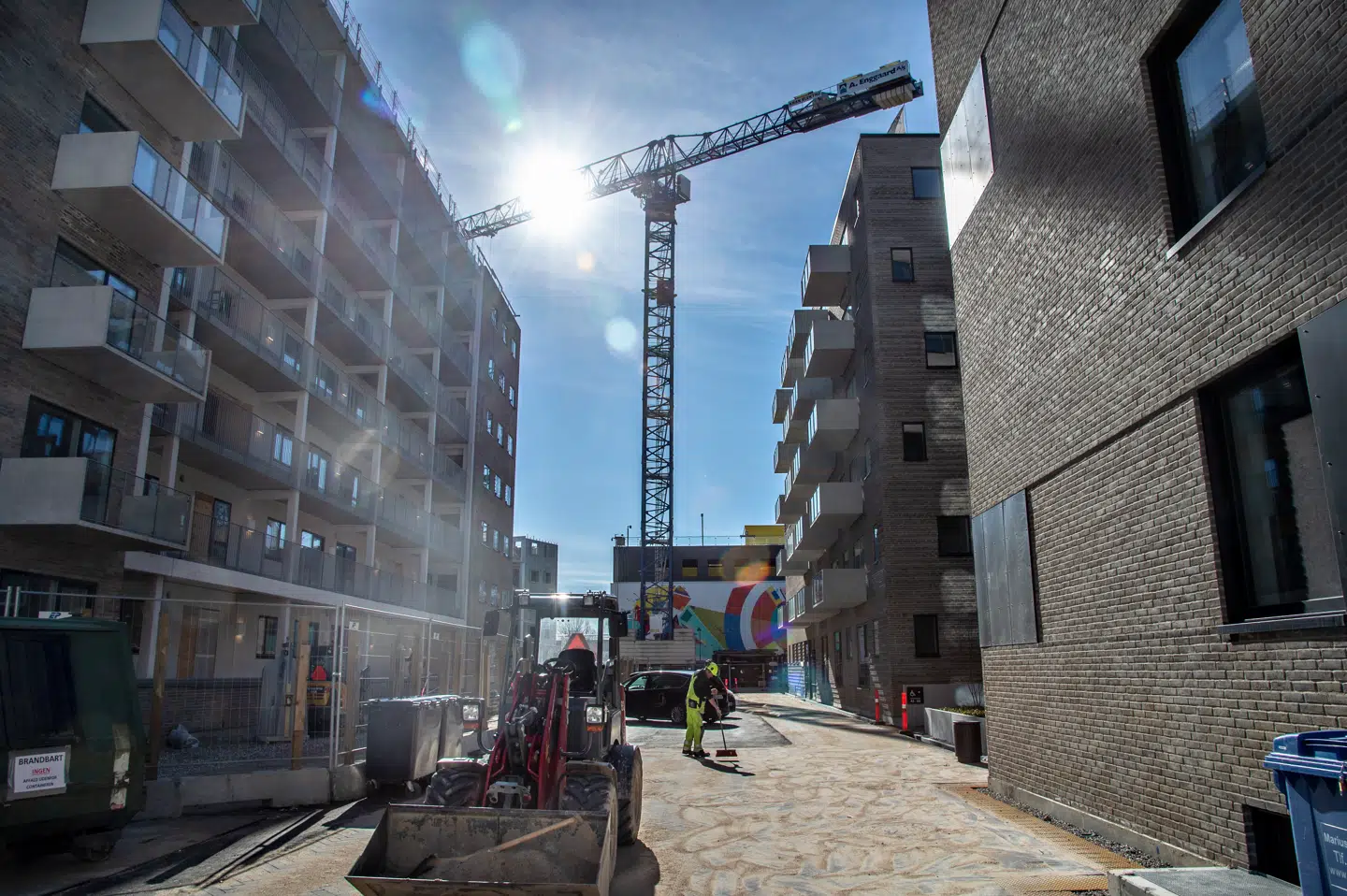 Byggebranchen skal kigge langt tilbage for at finde tider, der er lige så gode som nu. Men bagsiden af medaljen er, at travlheden medfører fejl og ulykker. Foto: Henning Bagger, Scanpix