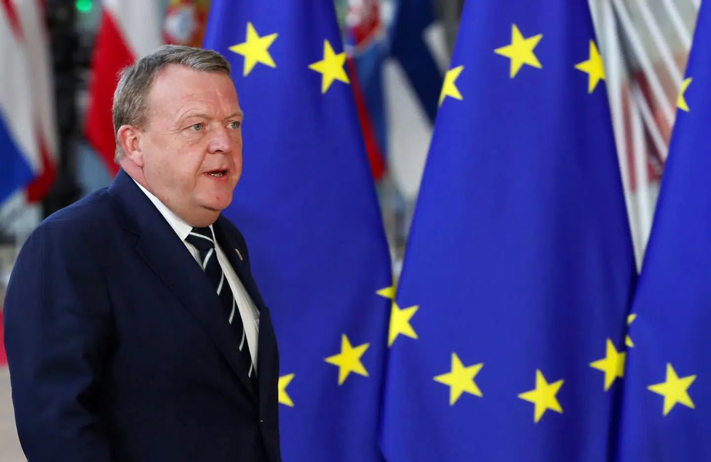 Statsminister Lars Løkke Rasmussen valgte den optimistiske tilgang og fløjtede melodien til »We'll Meet Again,« da han kom ud fra topmødet.