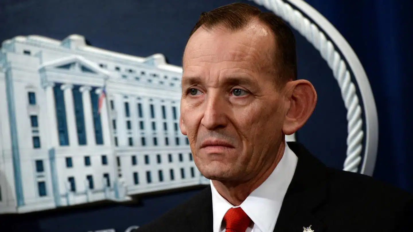 Chefen for USAs Secret Service, Randolph Alles, blev fyret dagen efter, at hans chef og minister, Kirstjen Nielsen, blev tvunget til at træde tilbage.