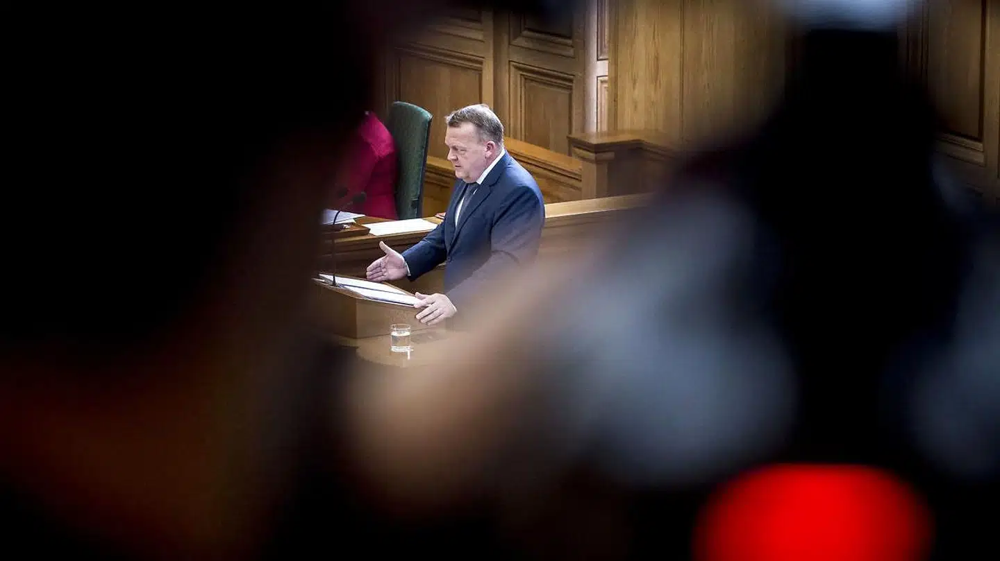 »AFSLØRING, Lars Løkke vil smadre den danske model,« lød det fra Socialdemokratiet i kølvandet på en Facebook-opdatering fra statsministeren.
