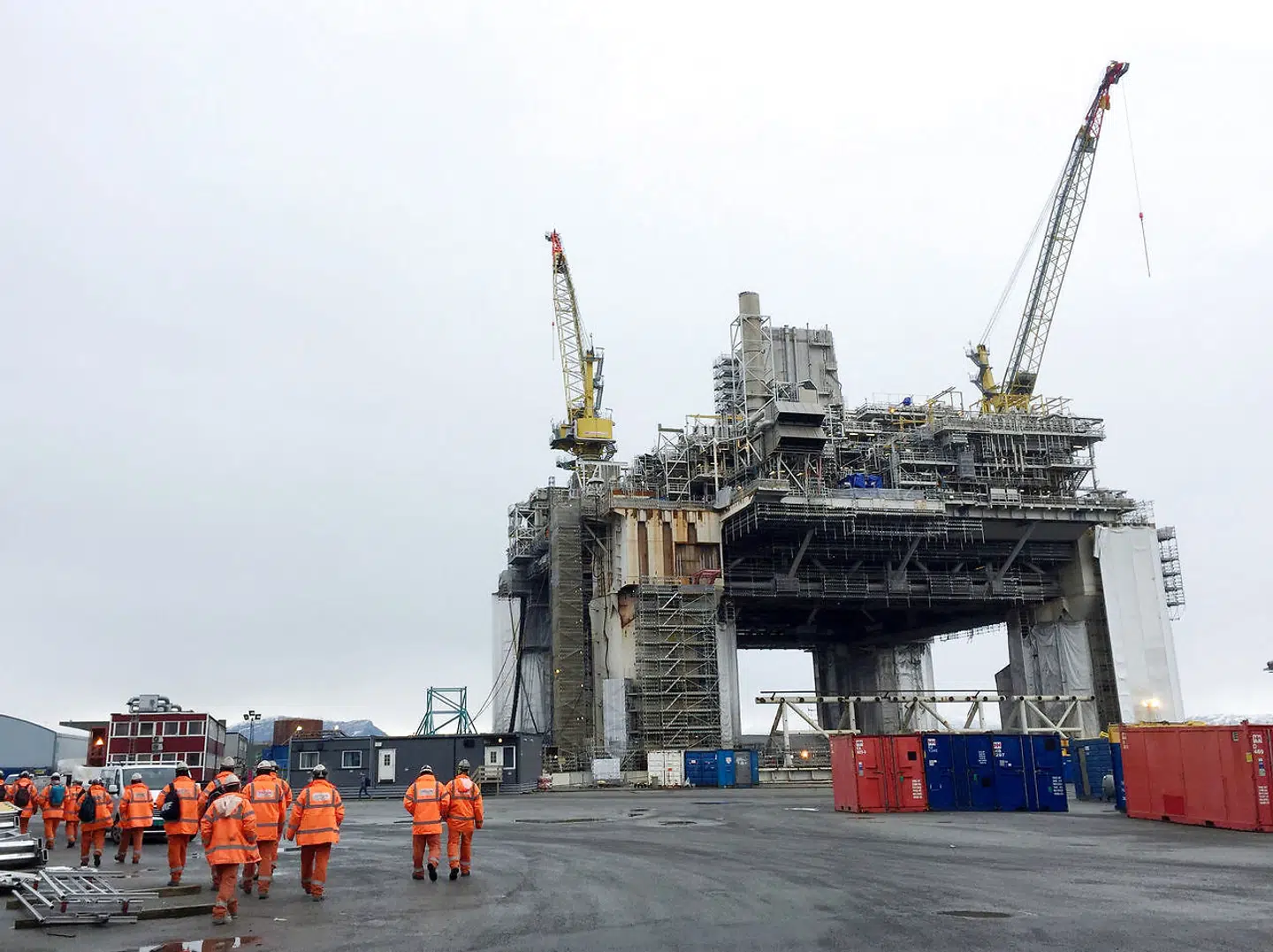 Norge har i lang tid været kendt som foregangsland i Skandinavien, når det kommer til olie- og gasproduktion. Men nu vil oppositionspartiet begrænse udvindingen af olie i de arktiske regioner.