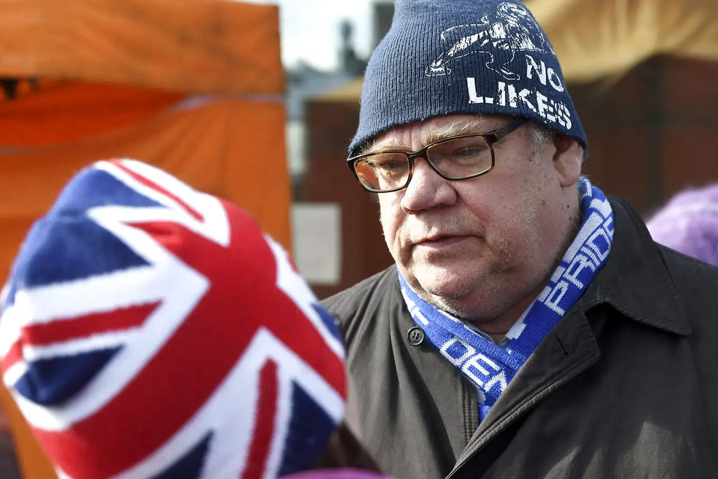 Den finske udenrigsminister, Timo Soini, blev udsat for et overfaldsforsøg i sidste uge. Det har udløst en debat om brug af voldelig retorik forud for valget 14. april.