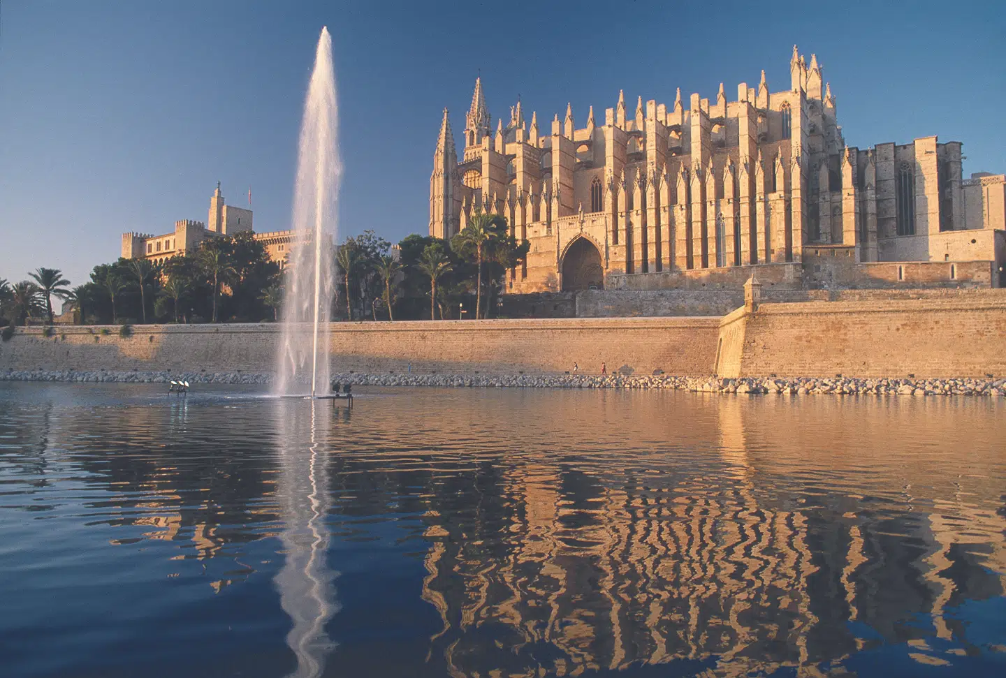 Den gotiske katedral Le Seu byder på store oplevelser året rundt.