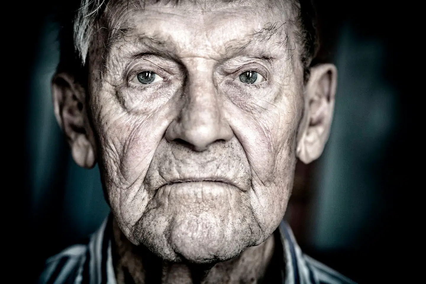 Til maj fylder Jens Rosendal 87 år. Men han kan ikke sige, at han endelig føler sig forløst eller »sat fri« af fortiden. Dertil har der været for mange hårde bump og kampe undervejs.