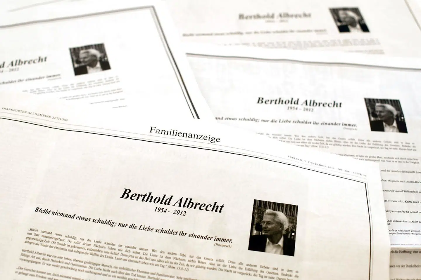 Berthold Albrecht var søn af Aldis medstifter Theo Albrech og døde i 2012. Sammen med sin bror Theo Albrecht Junior blev hans rigdom estimeret til at være ca. 118,2 mia. dollar. I forbindelse med broderens død forsøgte Theo Albrecht Junior uden held at sætte Berthold Albrechts hustru, Babette Albrecht, uden for indflydelse i virksomheden.