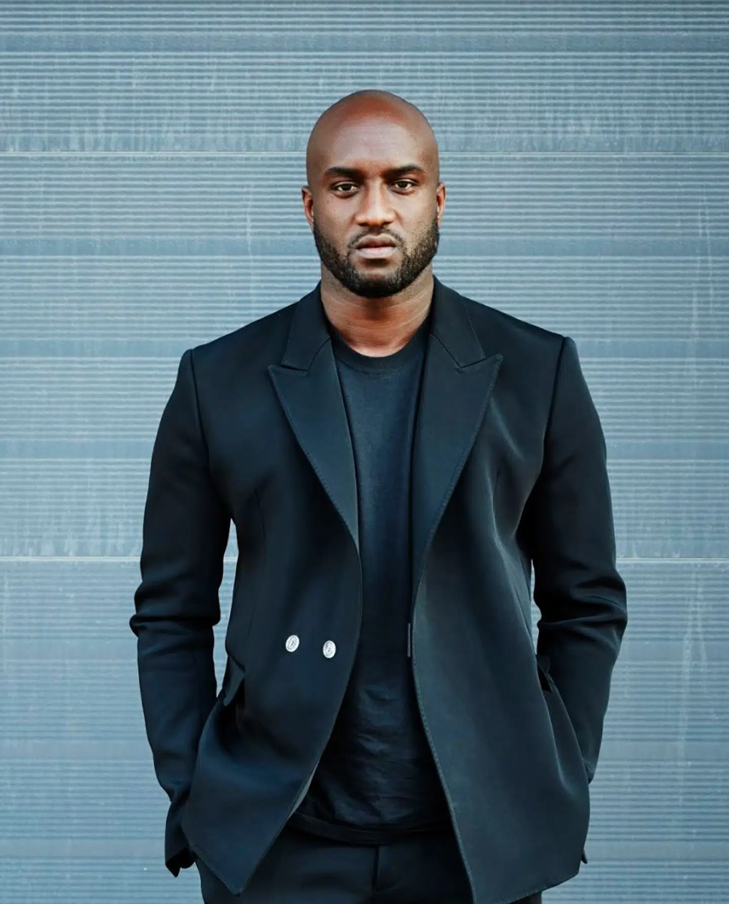 Virgil Abloh er den überkreative enfant terrible, som mode- og kunsteverdenen elsker; også selvom han driller, provokerer og ironiserer over samtlige af finkulturens koder.