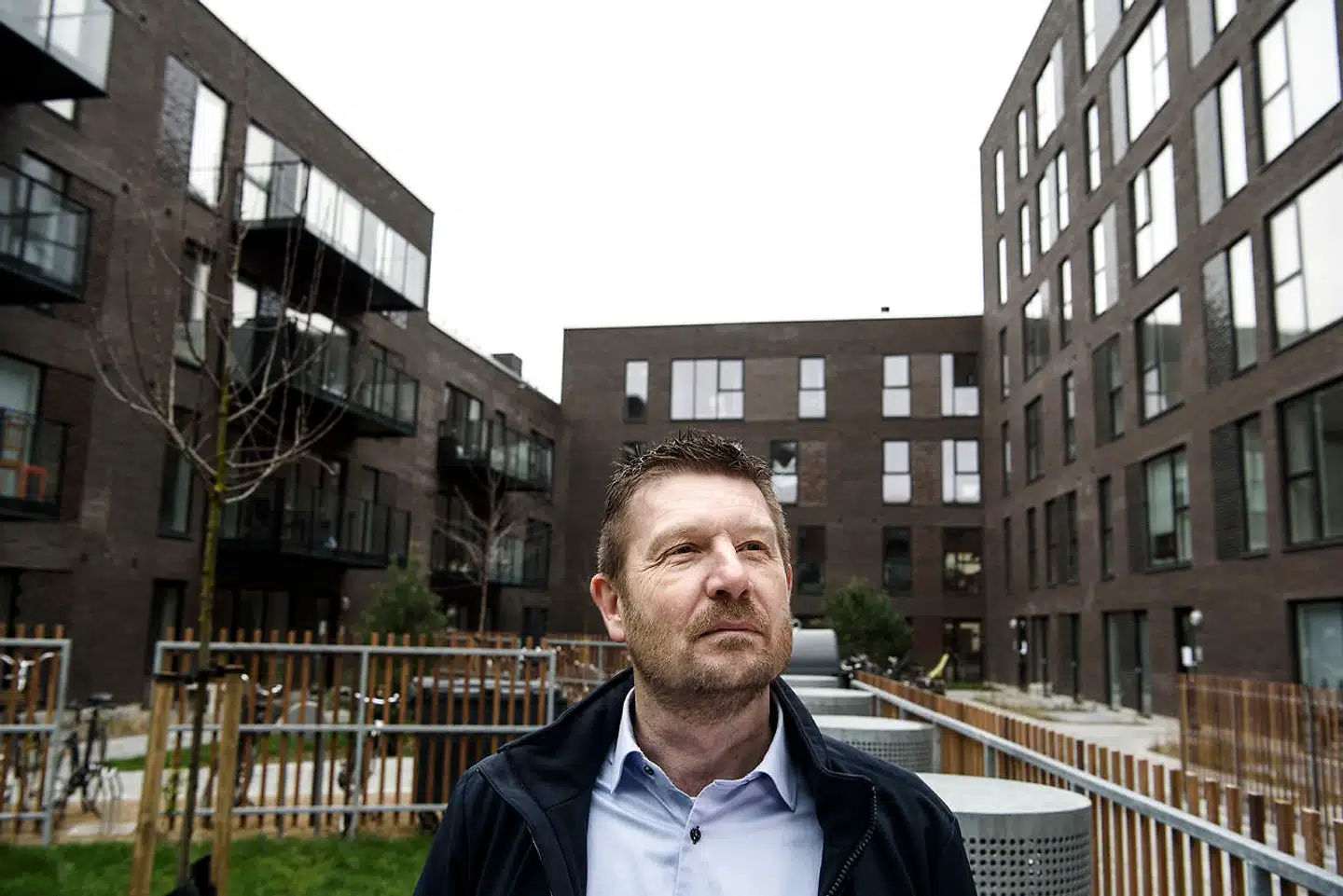 Adm. direktør i Envac Thomas Rovsing ved et af de byggerier ved Bella Centeret, som Envac har leveret til.