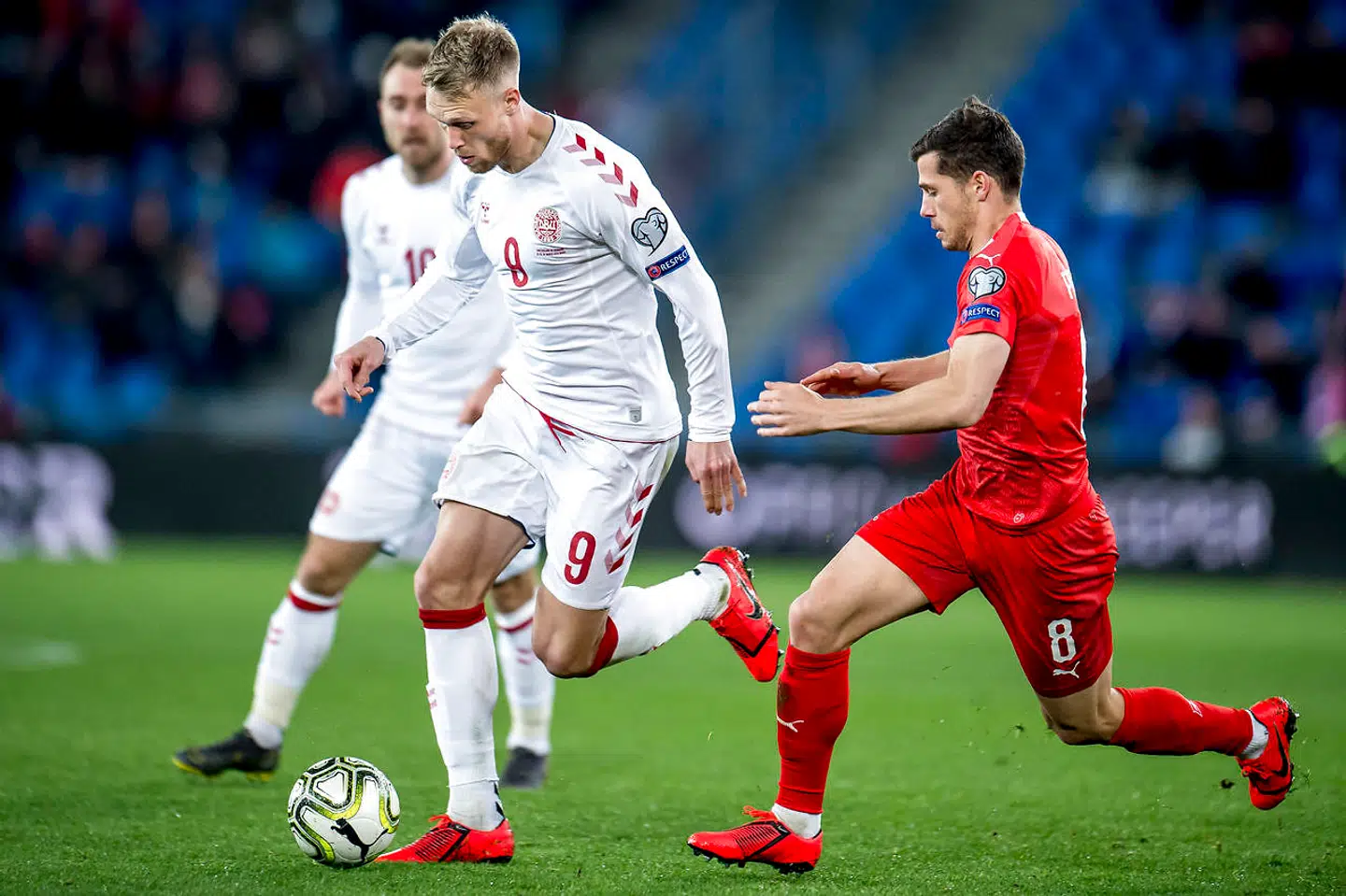 Skal man skal brokke sig over 3-3-resultatet i Basel må det være, at miraklet har lagt låg på selvransagelsen. Havde Danmark medvirket i en trist 0-0-kamp og fået et enkelt point, ville analysen og efterspillet have haft mere kant. Her er Nicolai Jørgensen.