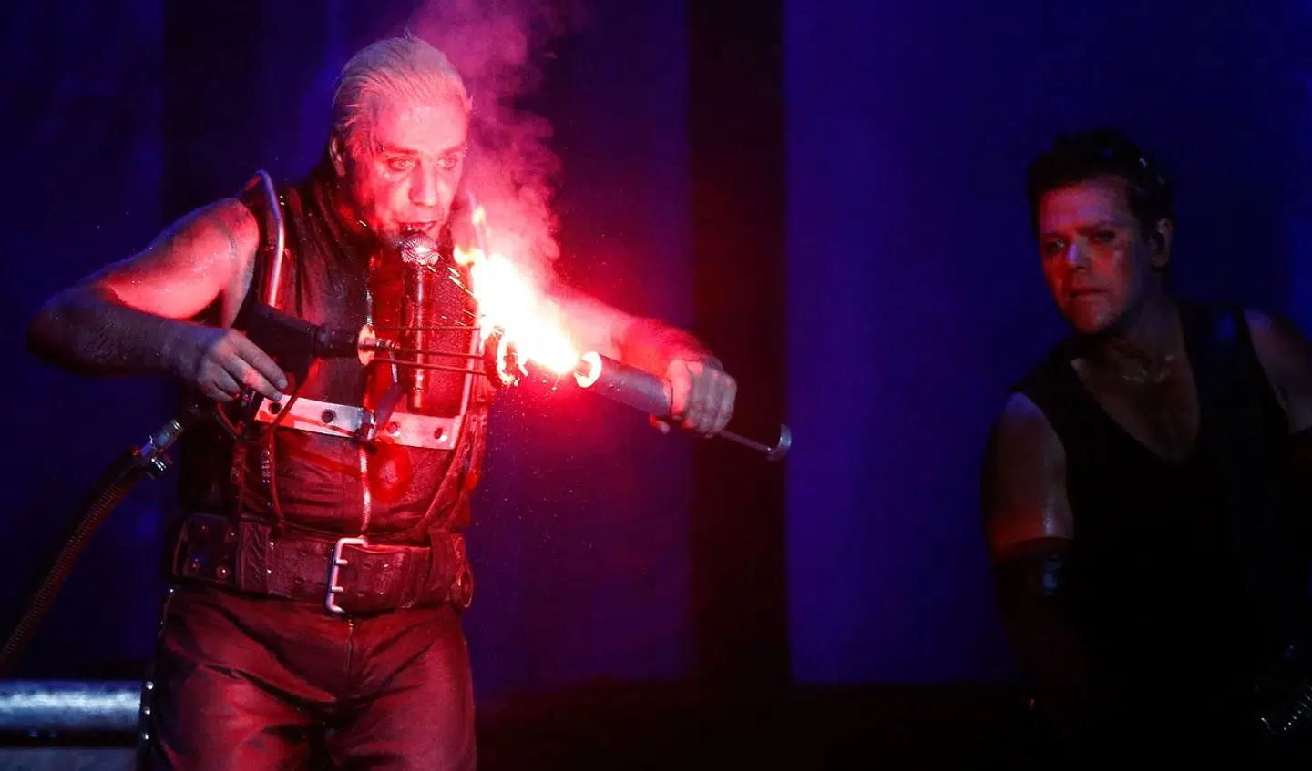 Leg med ild er en integreret del af Rammsteins provokerende sceneshows.