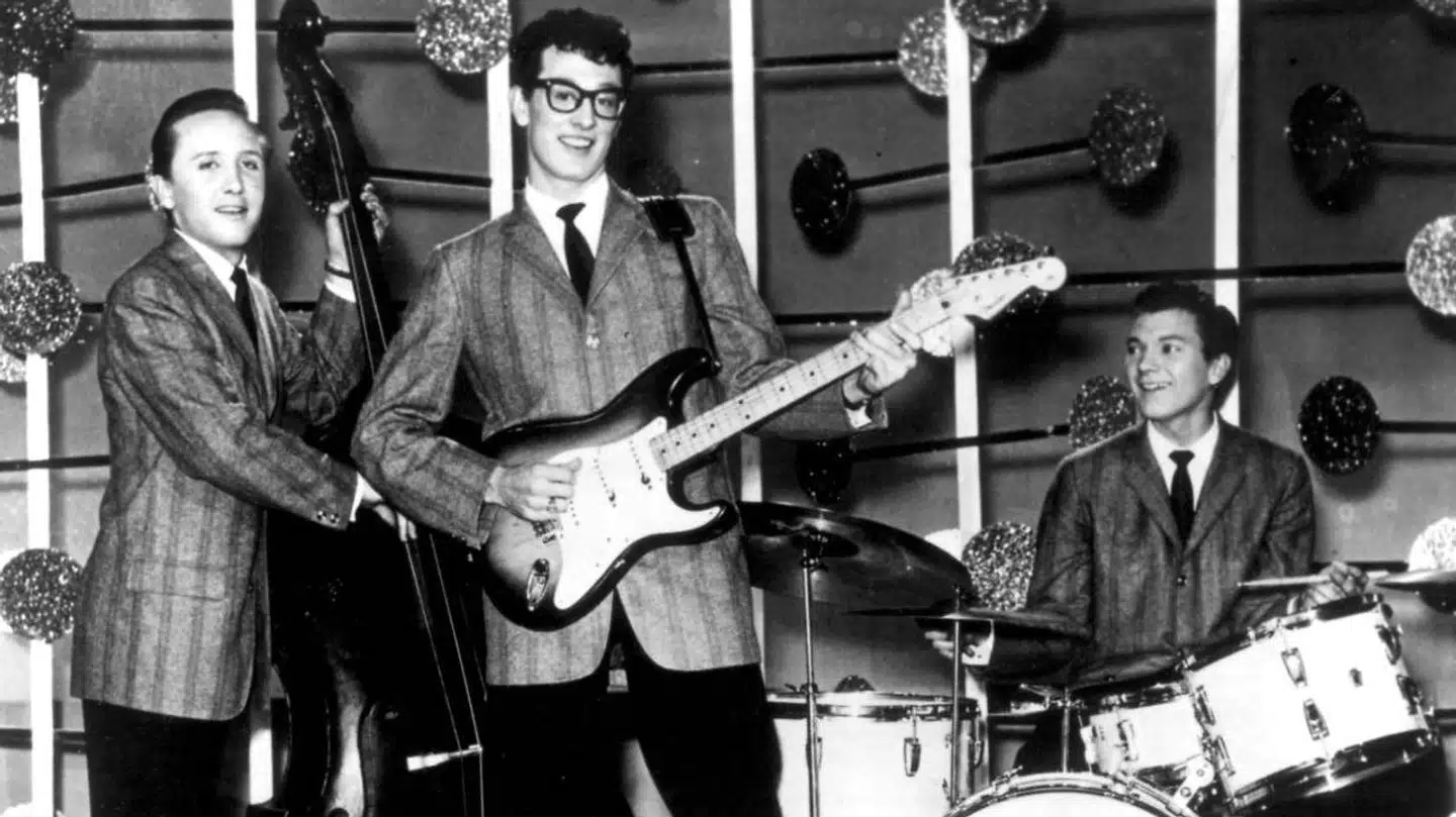 Joe Maulden (tv), Buddy Holly (i midten) og Jerry Allison (th) som The Crickets. Udateret foto.